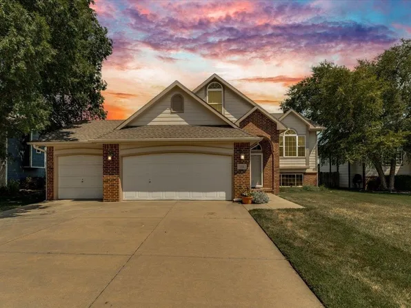 616 W Gatewood Ln, Andover, KS 67002