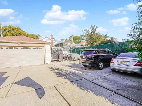 2055 Coleman Street image 18 of 26