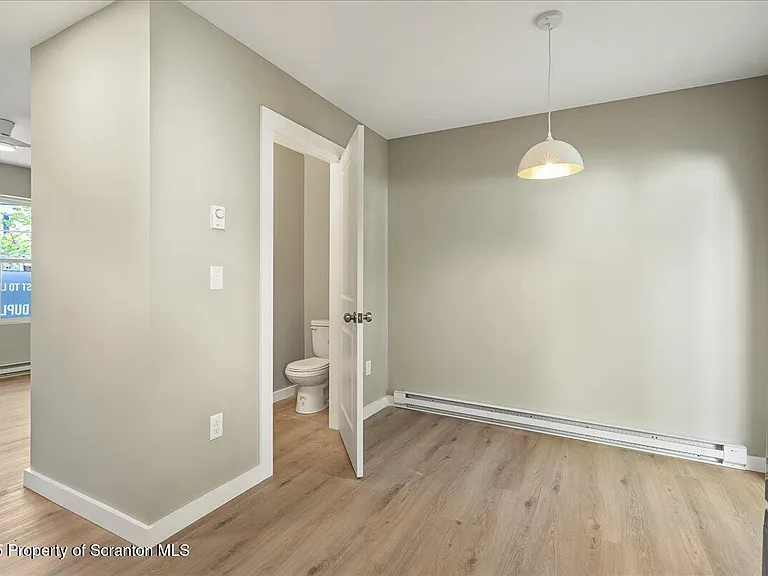 820-822 Delaware St — Photo 13