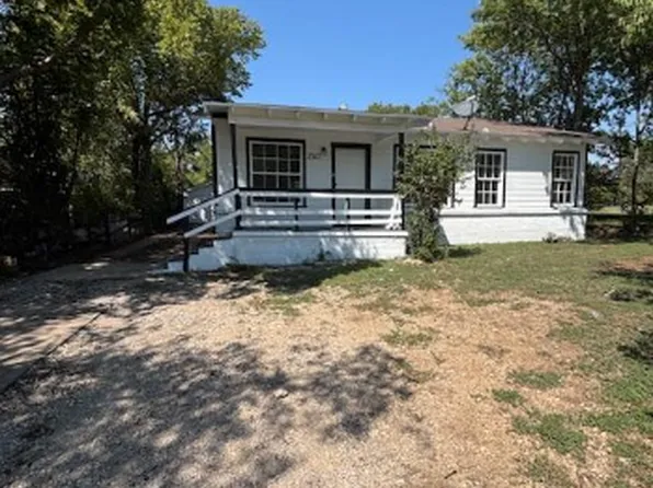 2913 Avenue A, Fort Worth, TX 76105