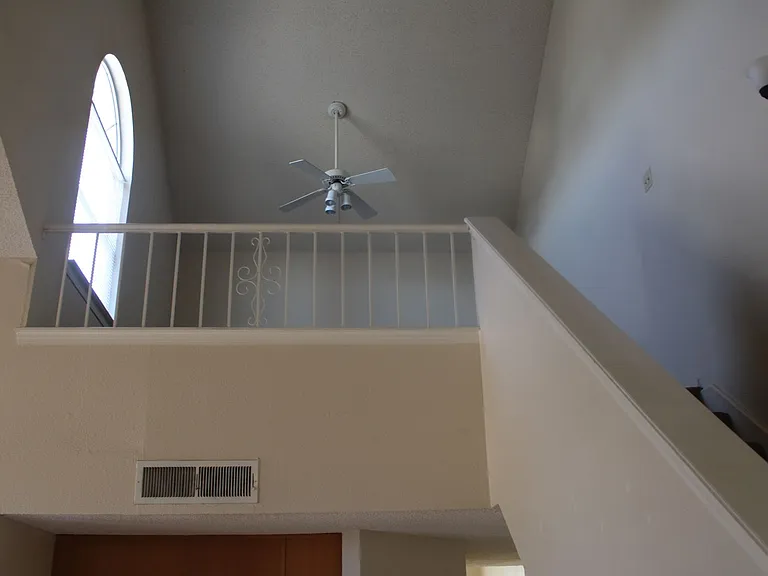 10936 Whitehall Dr — Photo 21
