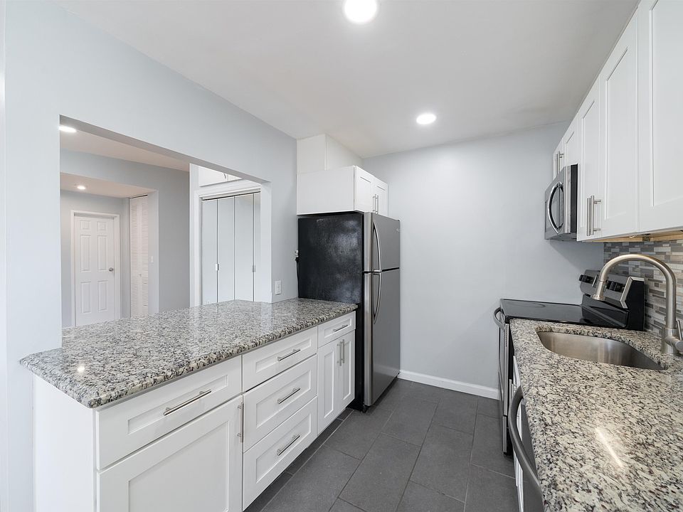 1st image of 6715 Polk St #12