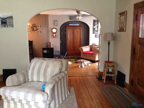 4th image of 301 Mulberry St