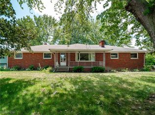 4561 Newbury Dr, Vermilion, OH