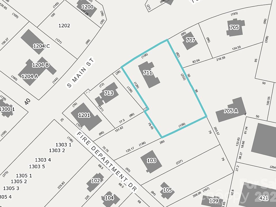 2nd image of 711 Tuckaseege Rd