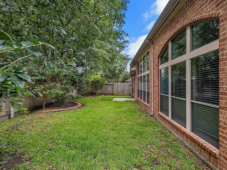 3711 Rocky Ledge Ln — Photo 28