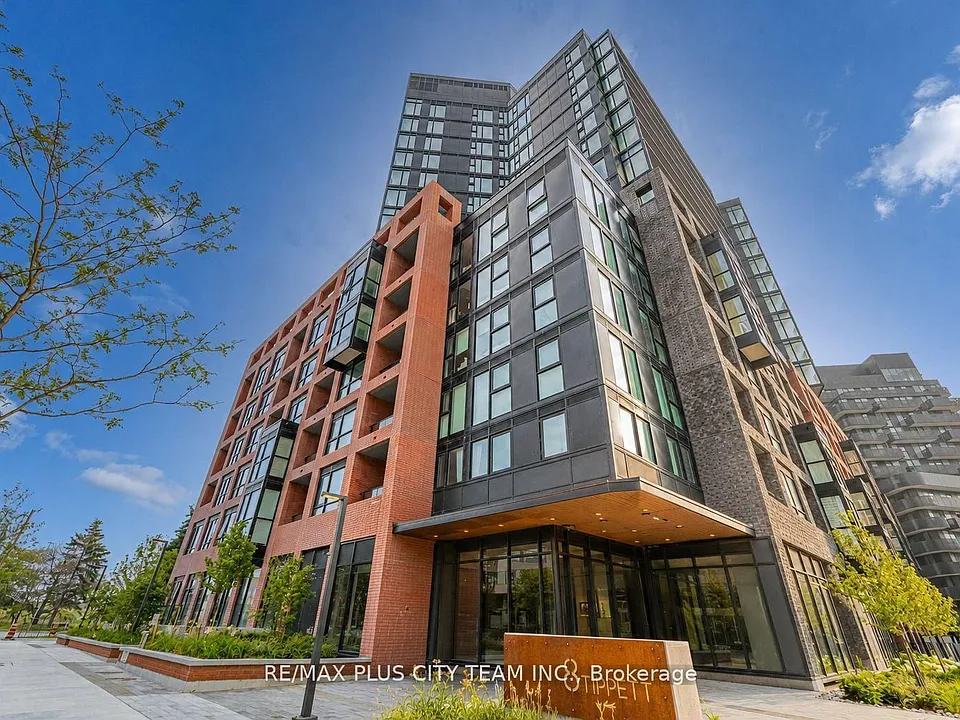 8 Tippett Rd #105