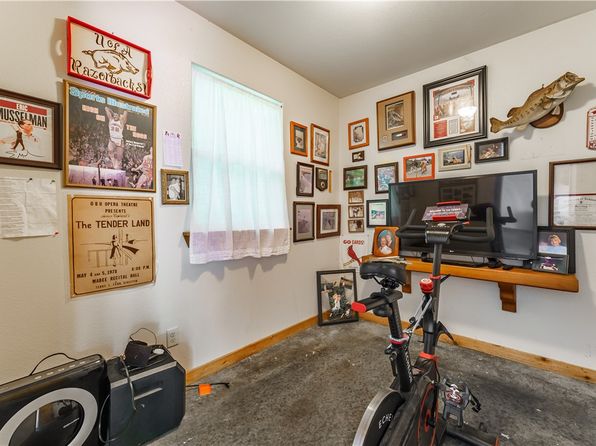 8843 S Old Dutch, Rogers, AR 72756
