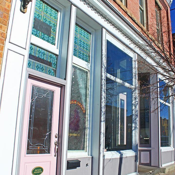 1st image of 111 E Grand Ave #1/2