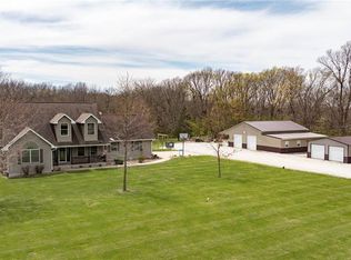 3407 Castleberry Rd, Waverly, IL 62692