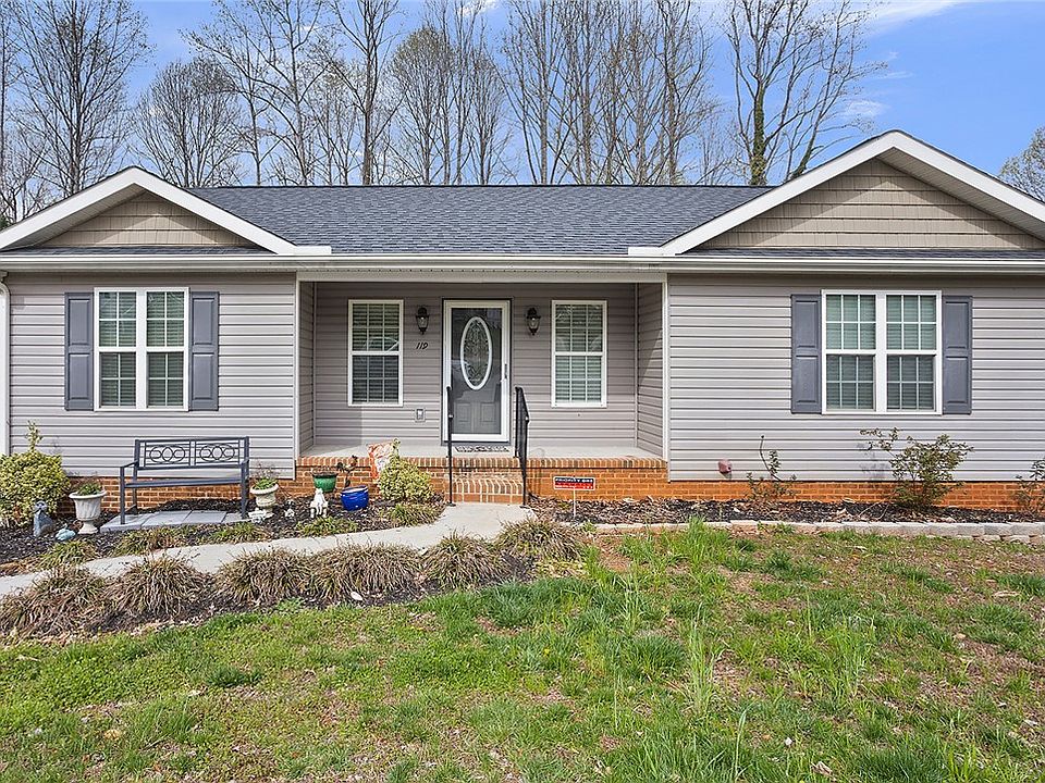 1st image of 119 Nicholas Ct