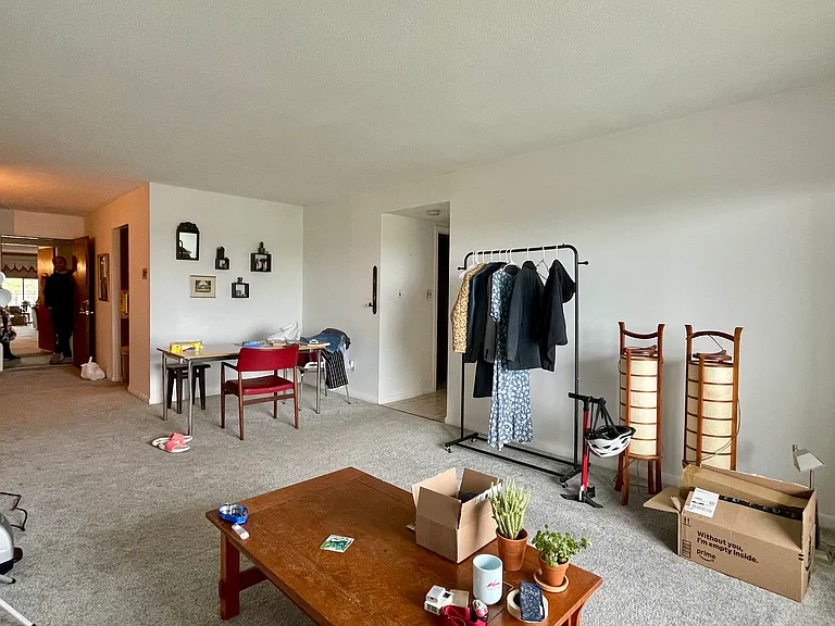 382 Massachusetts Ave — Photo 29