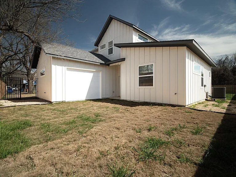 120 Kimble Ln #B — Photo 8