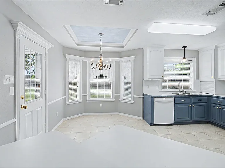 3118 Pleasant Grove Dr — Photo 4