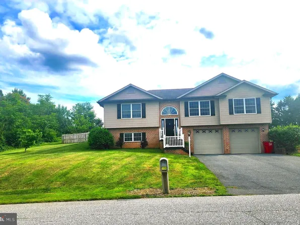 44 Vernon Dr, Chambersburg, PA 17202
