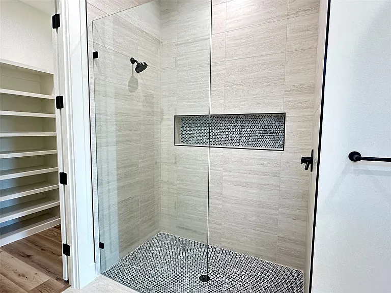 3908 Rochelle Dr — Photo 18