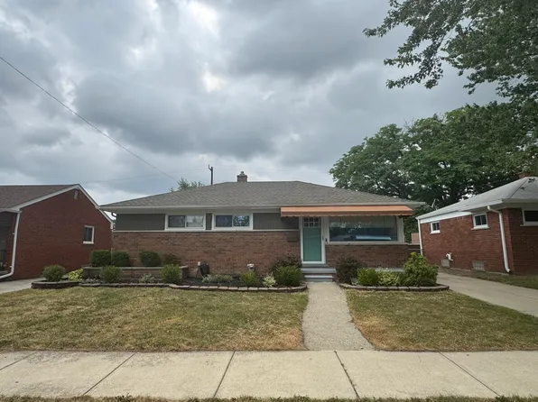 25147 Collingwood St, Roseville, MI 48066