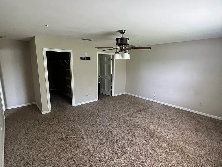 4585 Old Bainbridge Rd — Photo 9