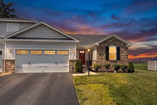 1st image of 106 Jessica Ct