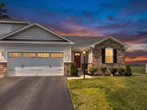 106 Jessica Ct, Beaver Falls, PA 15010