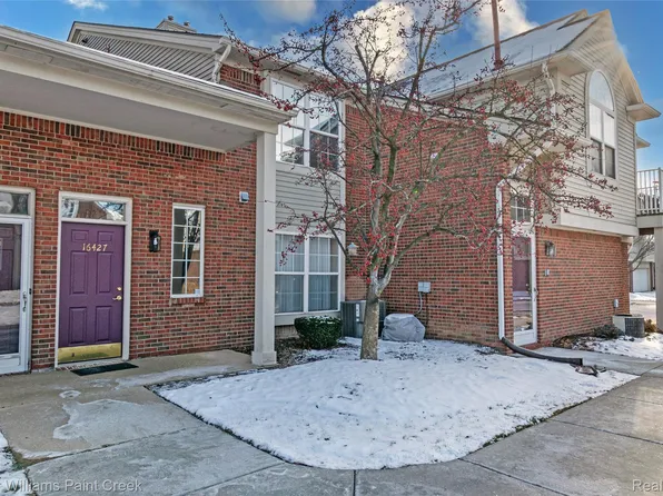 16427 Claremont Dr S, Clinton Township, MI 48038