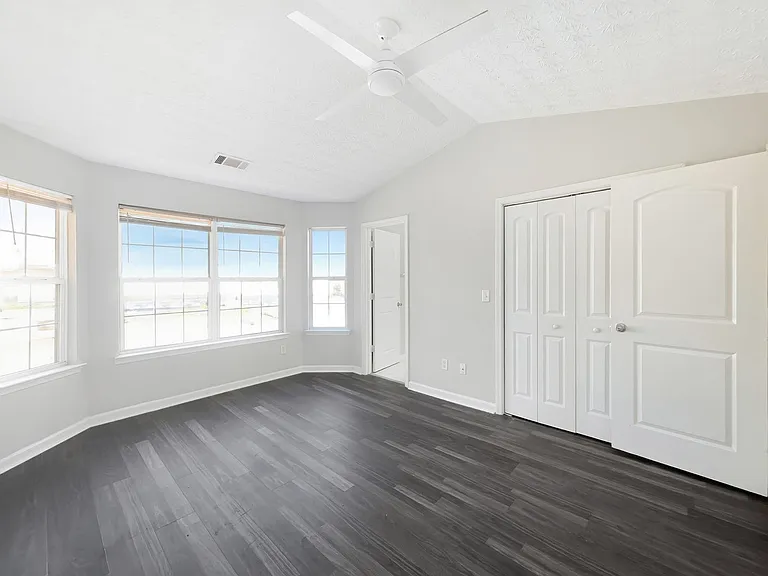 5539 Pineridge Ct — Photo 19