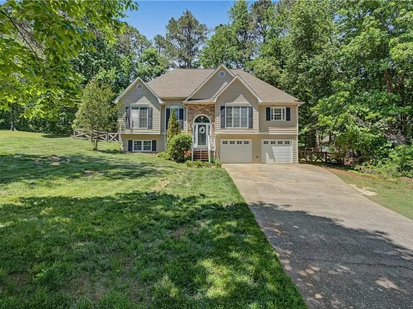 47 Elizabeth Ct, Dallas, GA 30157
