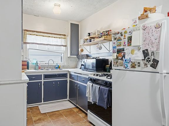 5th image of 403 W Wilson St #5