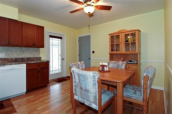 Kitchen w/view into sunroom