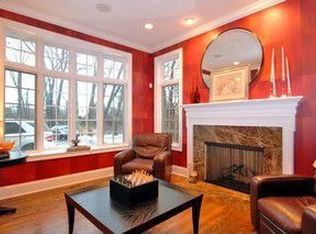 1188 Sheridan Rd, Highland Park, IL 60035