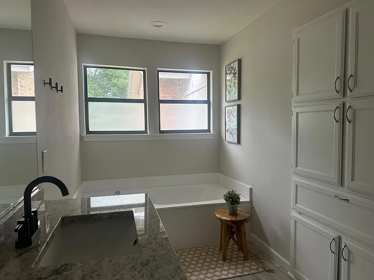 1428 Hampton Rd — Photo 8