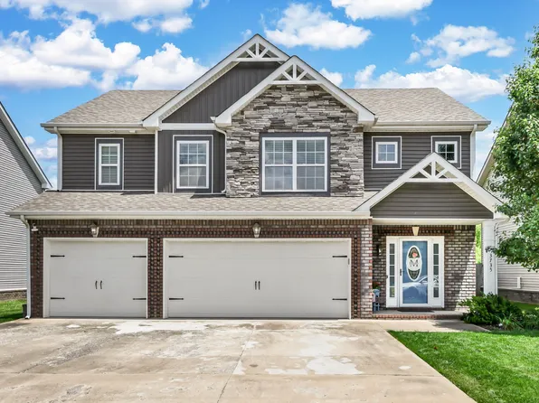 3735 Windmill Dr, Clarksville, TN 37040
