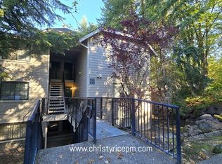 12515 NE 116th St APT B23, Kirkland, WA 98034