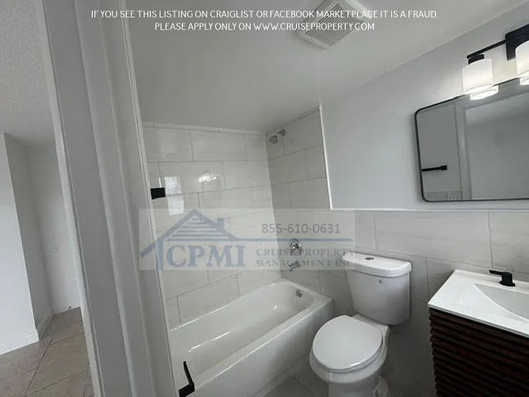 Casa Linda Apartments-3300 S Dixie Hwy — Photo 16