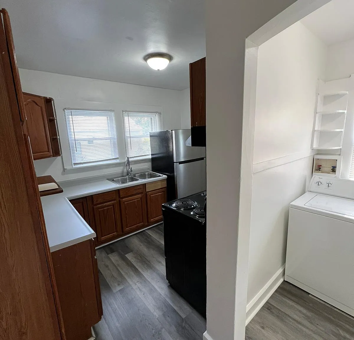 2 bed, 1000 sqft, $1,200 — Photo 4