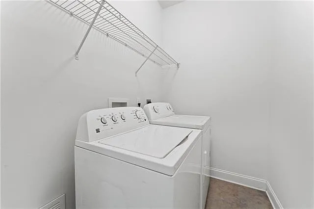 209 S Laurel St #A — Photo 13