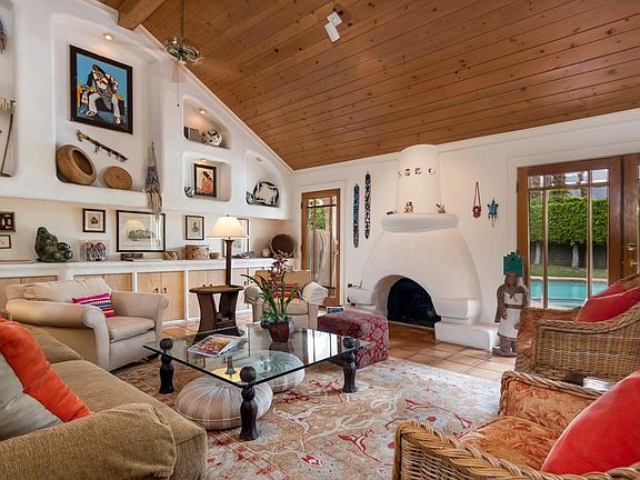 5th image of 2753 Golondrina Way