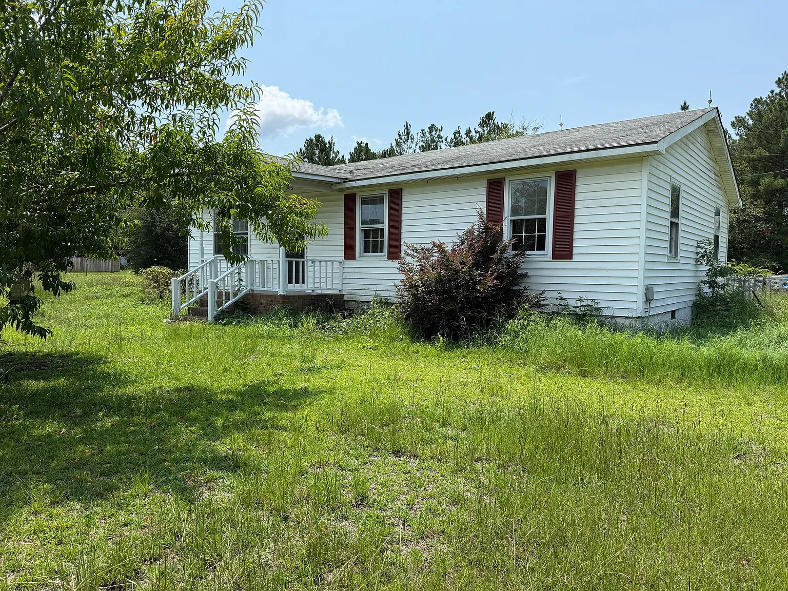 3 bed, 1227 sqft, $1,450 — Photo 1