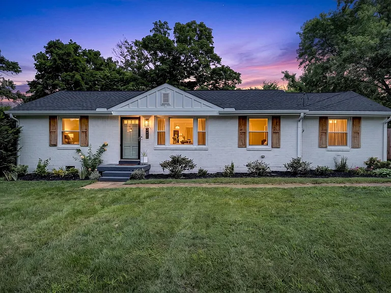 544 Watsonwood Dr — Photo 1