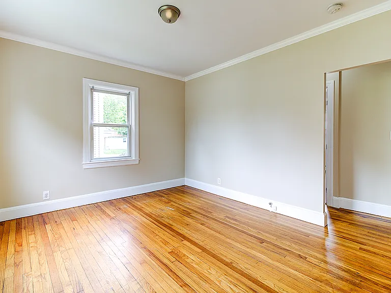 614 River Ave — Photo 12