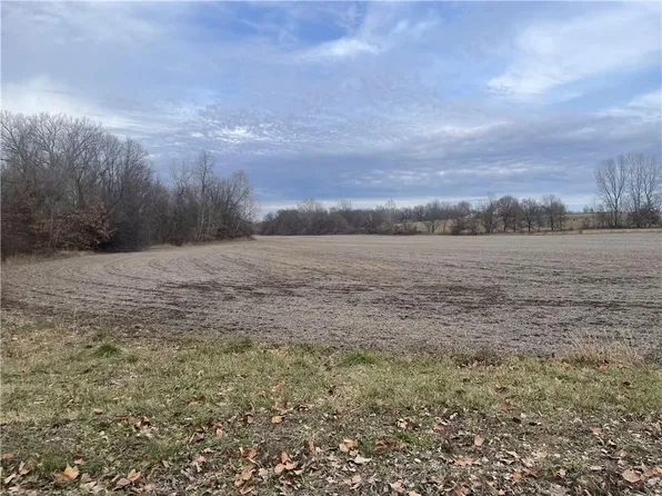 6870 SE Hamilton Rd, Holt, MO 64048