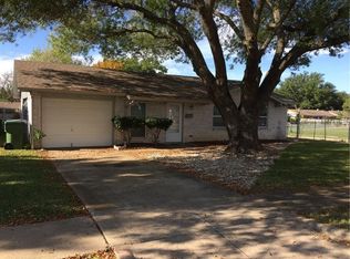 5602 Sundown Ln, Garland, TX 75043