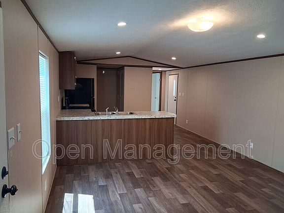 4th image of 2501 Martin Luther King Blvd Lot 702