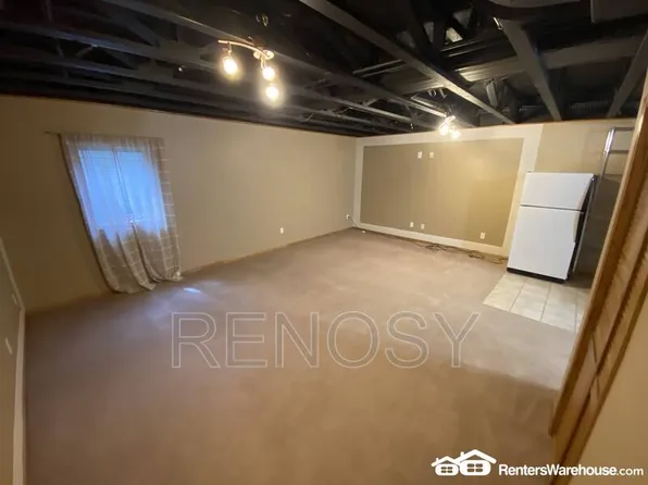 737 Kitterman Cir, Norwalk, IA 50211