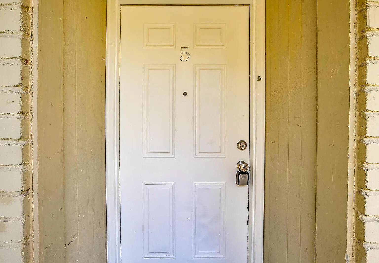 1 bed, 1.0 bath, 650 sqft, $1,150 — Photo 3