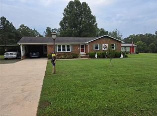 304 Eastside Dr, Denton, NC 27239