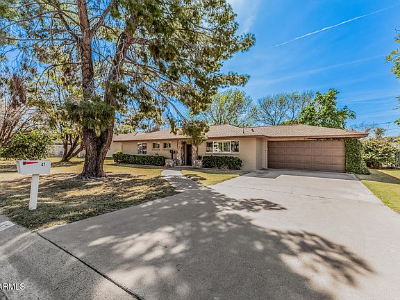 3rd image of 47 E ROYAL PALM Road