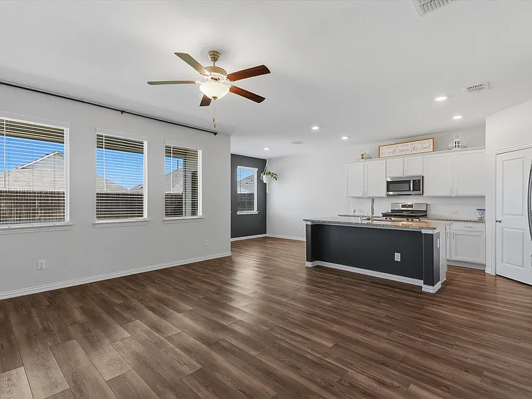 2137 Whispering Sage Blvd — Photo 2