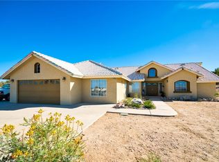 1825 Smoketree Rd, Pinon Hills, CA 92372