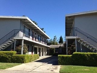 1st image of 920 Evelyn St APT 2